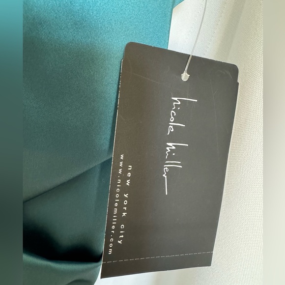 NWT Nicole Miller Teal Satin vneck ruched dress sz 8 - Picture 4 of 14